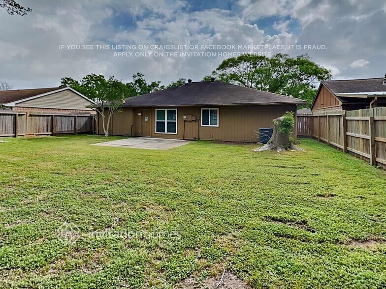 Building Photo - 209 Greenshire Dr