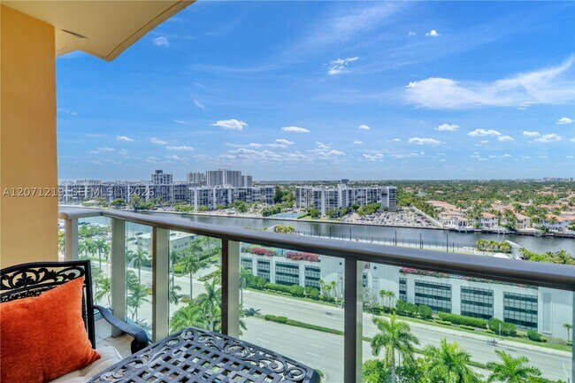 Building Photo - 2501 S Ocean Dr