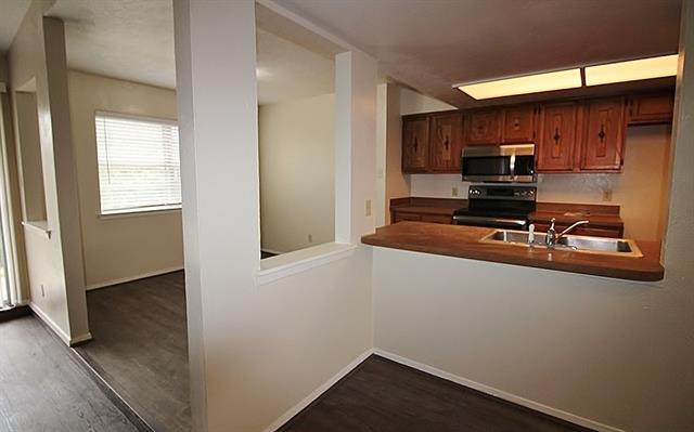 Building Photo - 3174 Christopher St