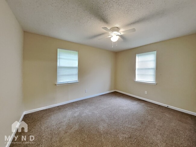 Building Photo - 1457 Cooper St