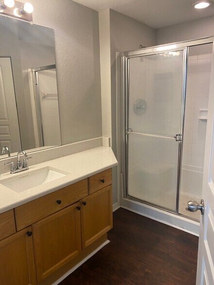 Building Photo - 5125 Palm Springs Blvd