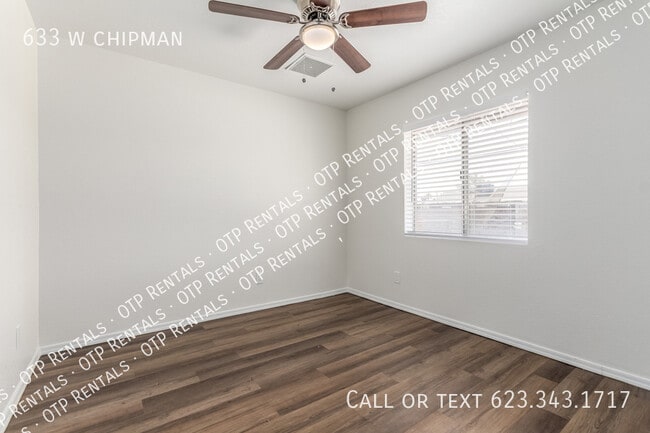 Building Photo - 633 w chipman-