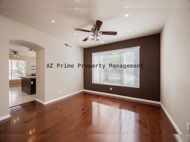 Building Photo - 9603 S 51st St