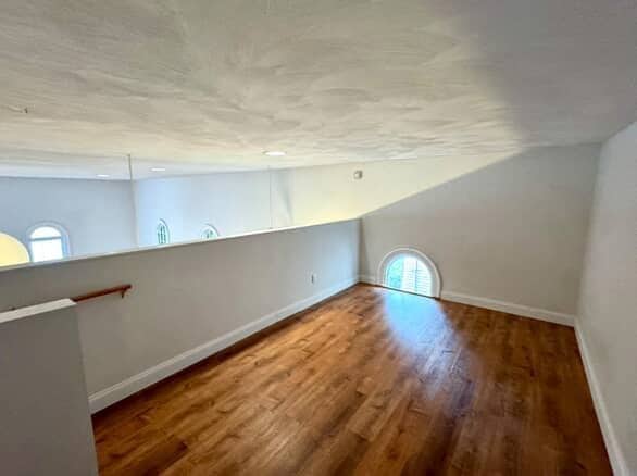 Building Photo - 4 Pallas St