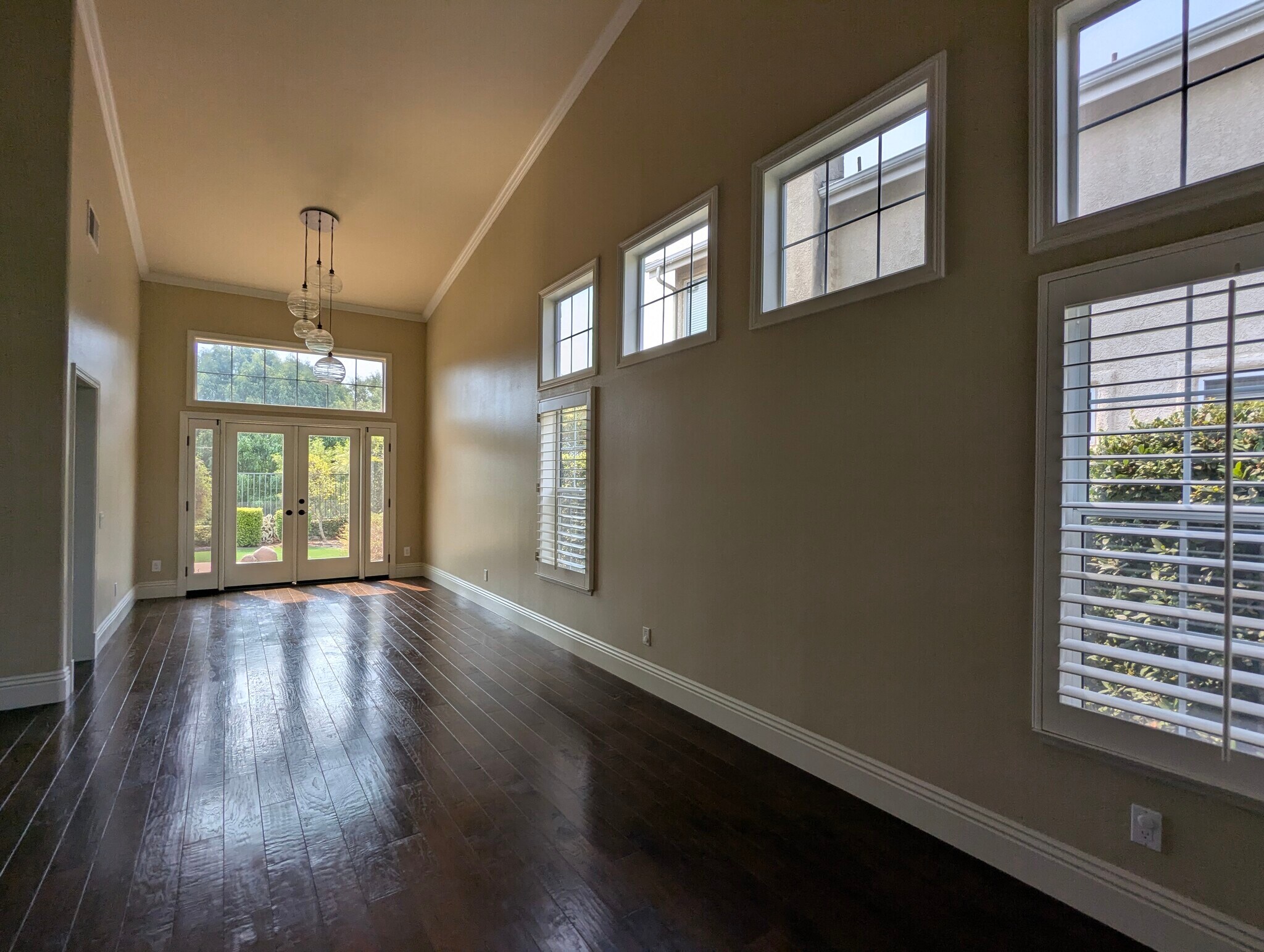 Building Photo - 2300 Rutland Pl