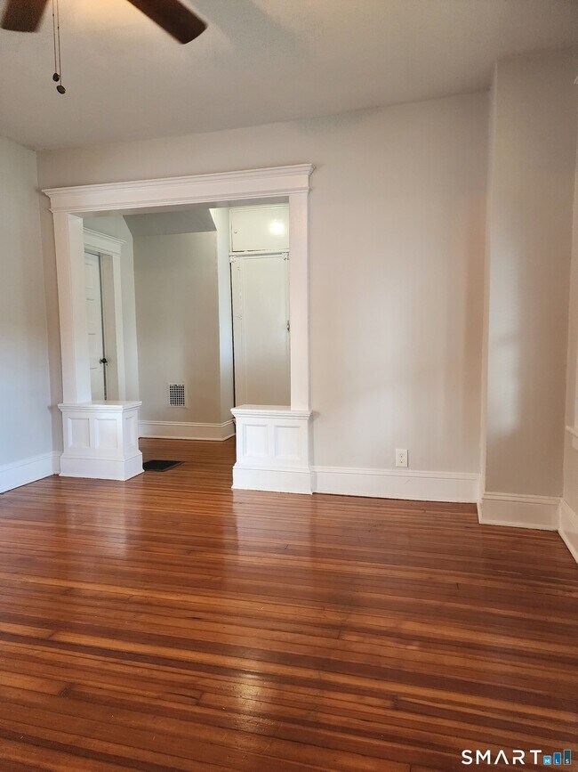 Building Photo - 99 Gilman St