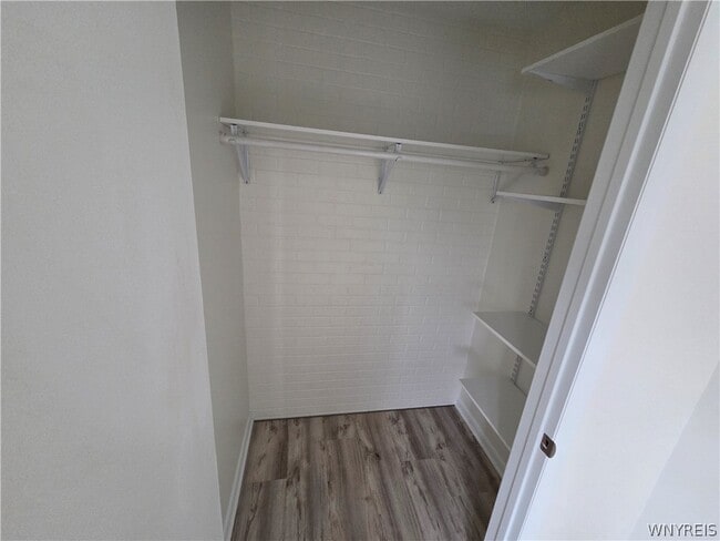 Building Photo - 255 Portage Rd