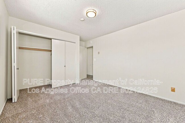 Building Photo - 2600 Graham Ave