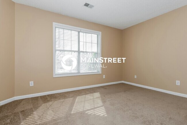 Building Photo - 4 Bedroom Pet-Friendly Home in Ellenwood, GA with Main Street Renewal