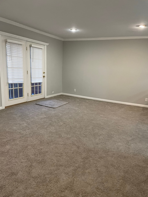 Building Photo - 1905 Tall Oaks Dr