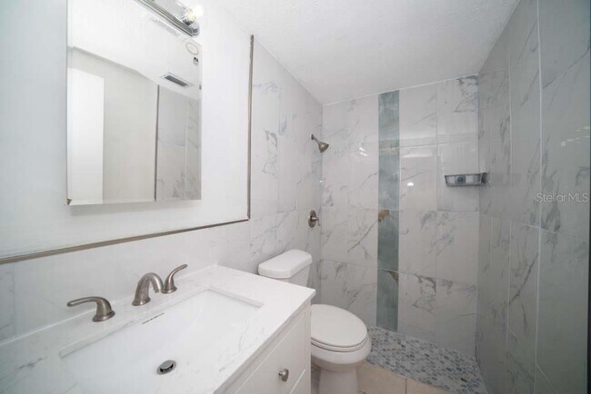 Building Photo - 8948 Lido Ln