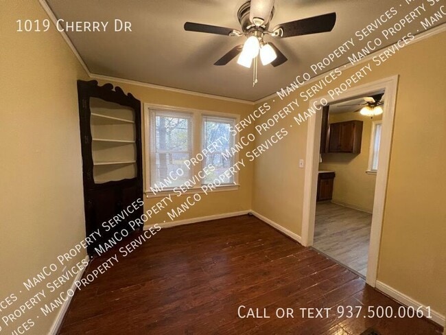 Building Photo - 1019 Cherry Dr