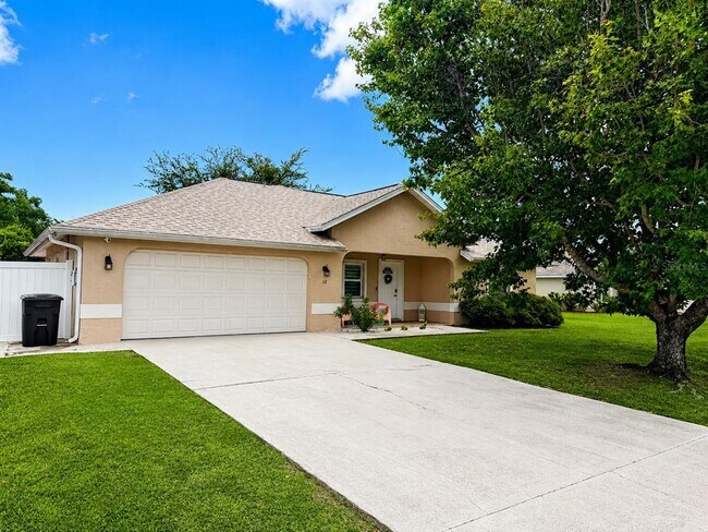 Building Photo - 12 Lytton Ln