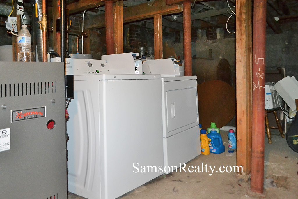 Building Photo - 108 Ives St