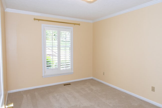 Building Photo - 2874 Brookridge Dr