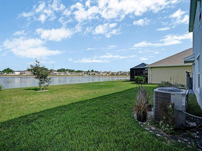 Building Photo - 7850 Sail Clover Ln