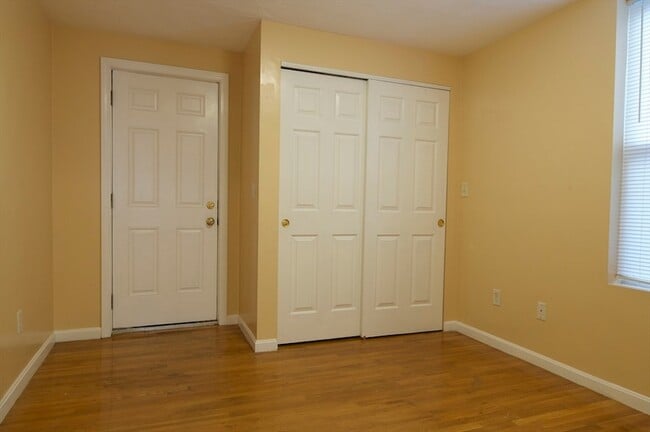 Building Photo - 102 Orleans St