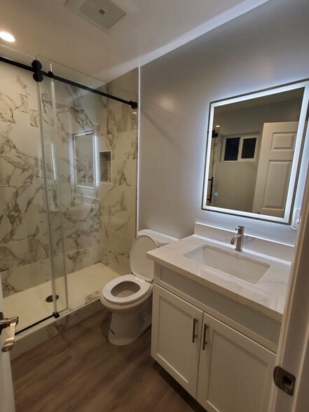 Building Photo - 1495 Allenford Ave