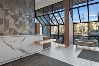 Building Photo - 1731 Beacon St