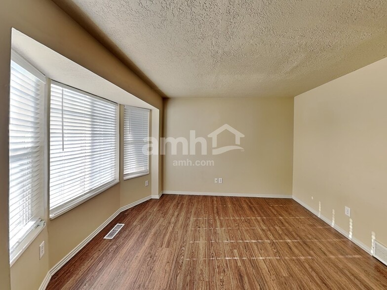 Building Photo - 3753 S 3760 W