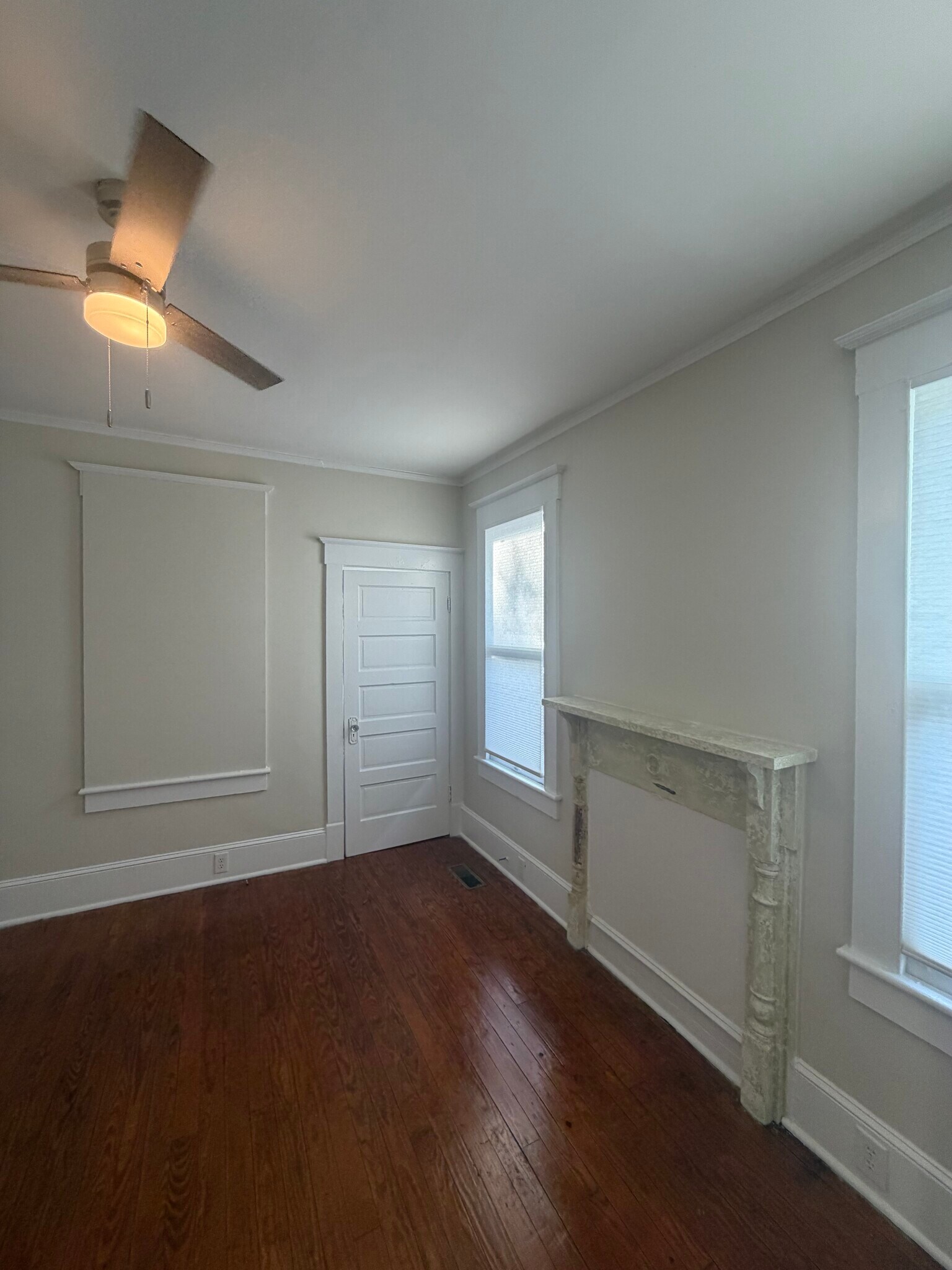 Building Photo - 1904 Perry Ave