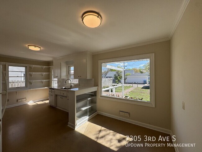 Building Photo - 7305 3rd Ave S