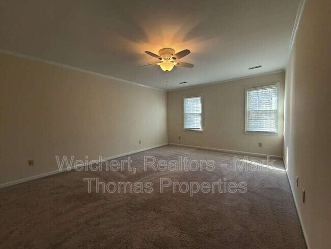 Building Photo - 110 Topsail Ct