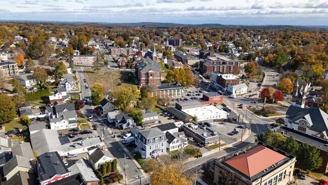 Building Photo - 110 W Main St