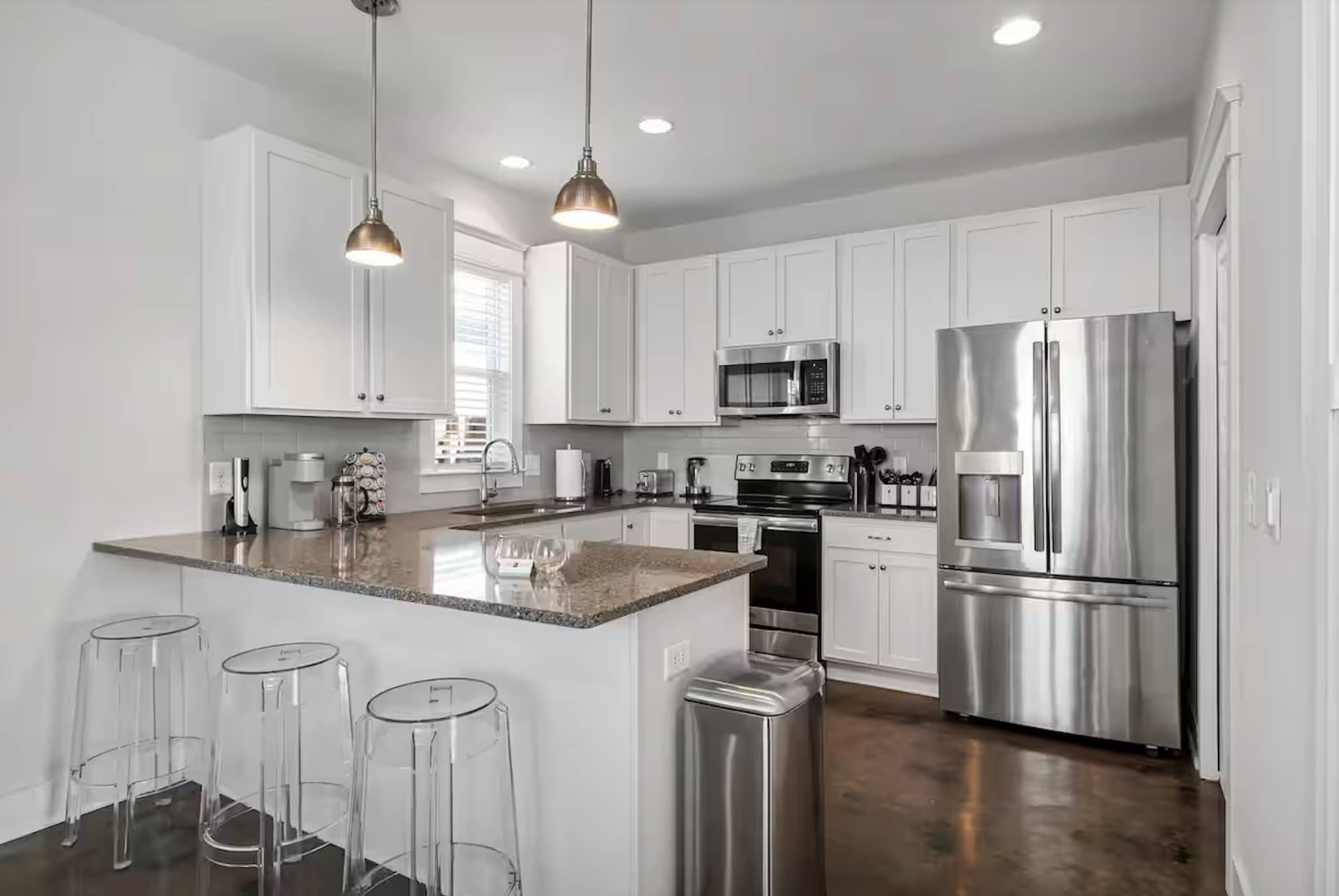 Building Photo - 219C Prince Ave