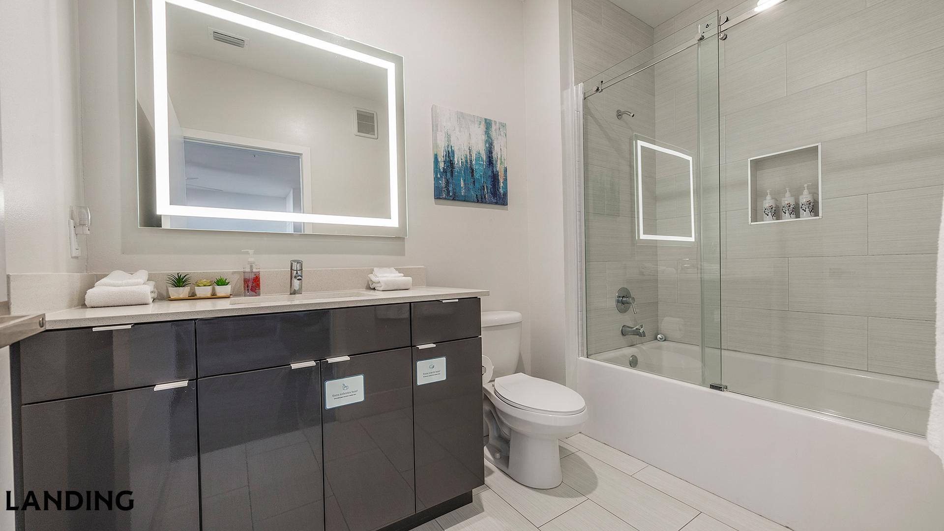 Building Photo - 4950 W Prescott St