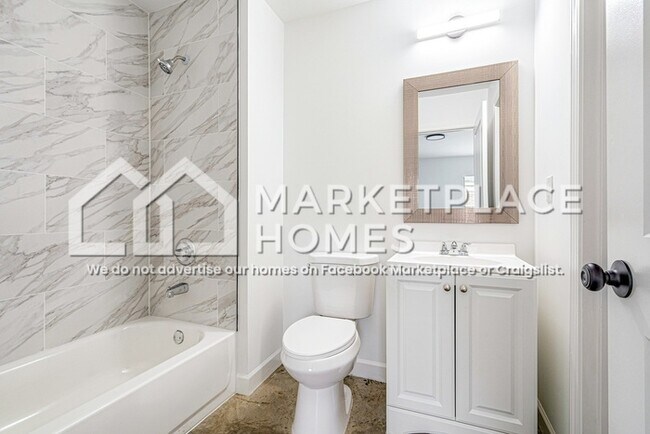 Building Photo - 1367 Chadwick Cir