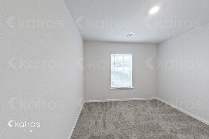 Building Photo - 3428 Bridgewood Dr