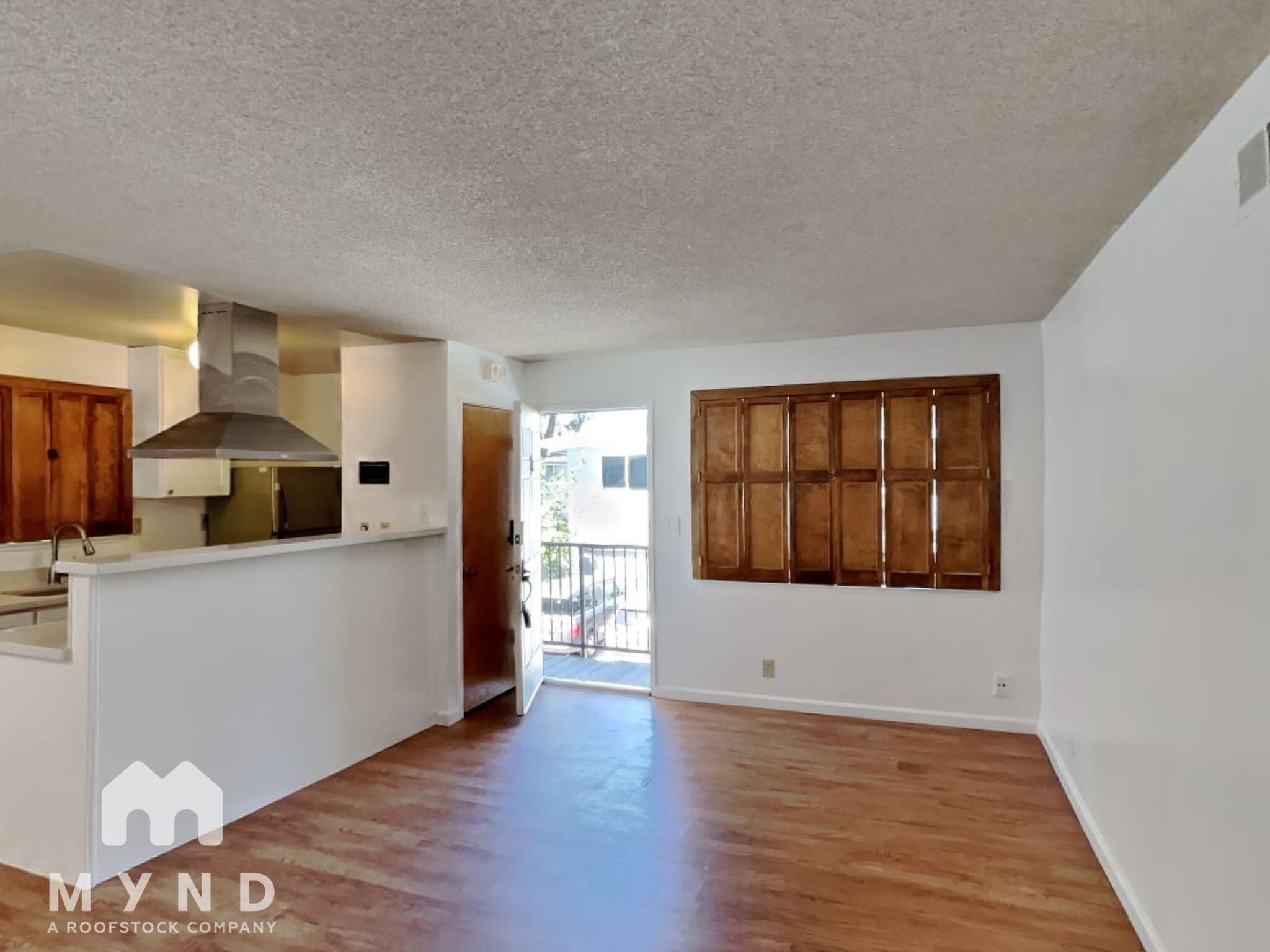 Building Photo - 5515 Spinnaker Dr