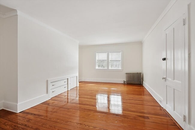 Building Photo - 247 Liberty Corner Rd