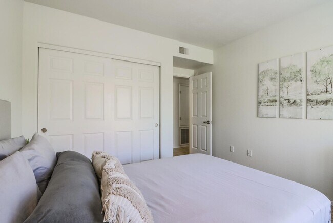 2nd bedroom - 7575 E Indian Bend Rd