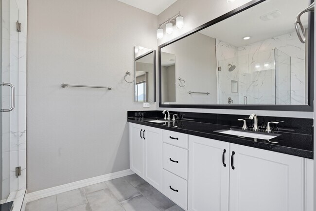 Building Photo - 7471 E Paraiso Dr