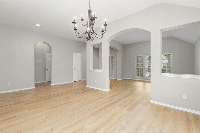 Building Photo - 13039 Golden Water Ct