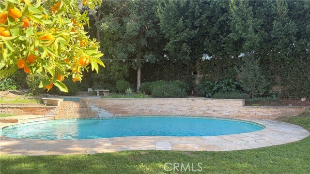 Building Photo - 719 Carriage House Dr