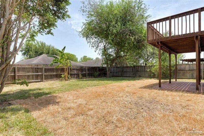 Building Photo - 3507 San Esteban St
