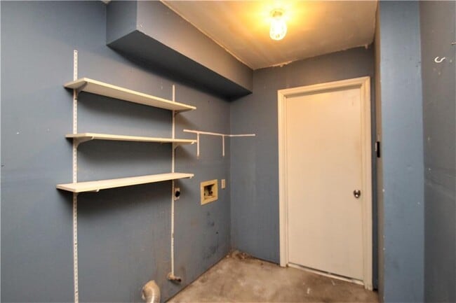 Building Photo - 13001 Steeple-Chase Dr