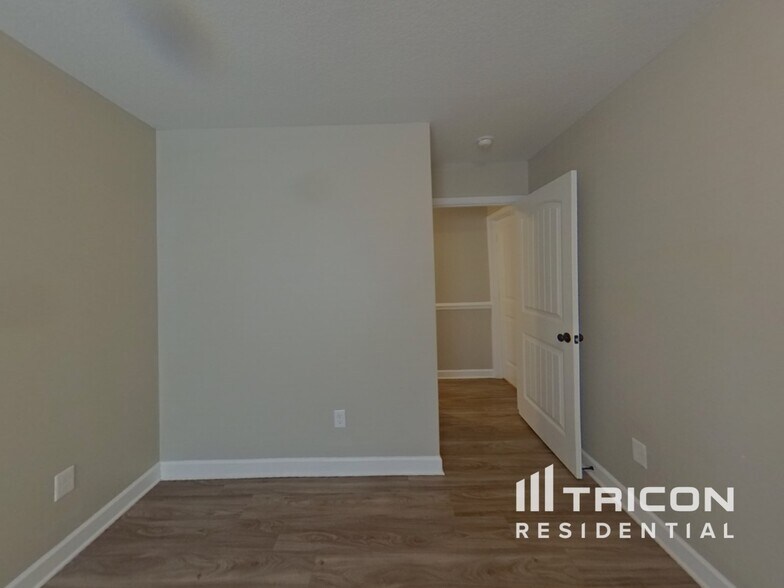 Building Photo - 114 Mistwood Ln