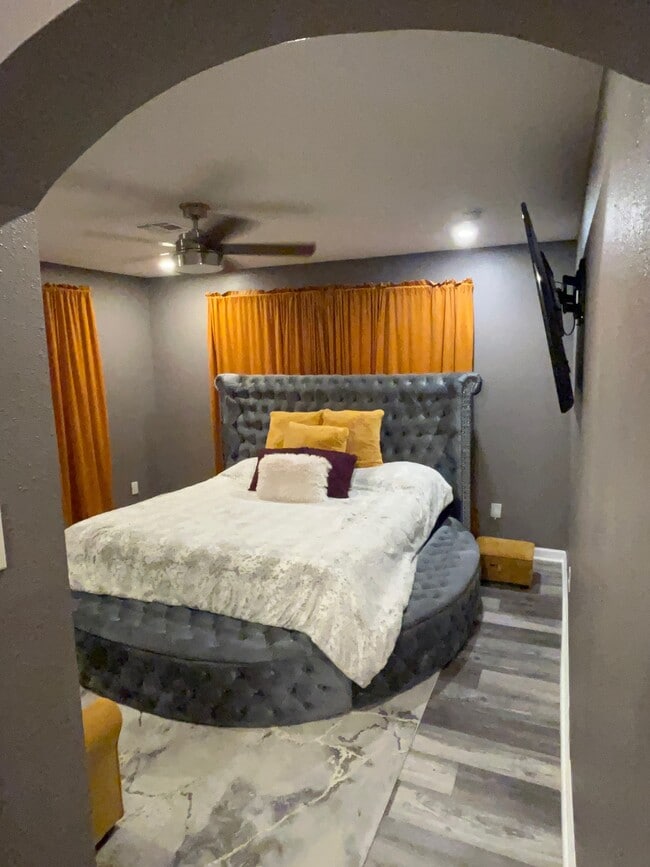 Building Photo - 1610 14th St