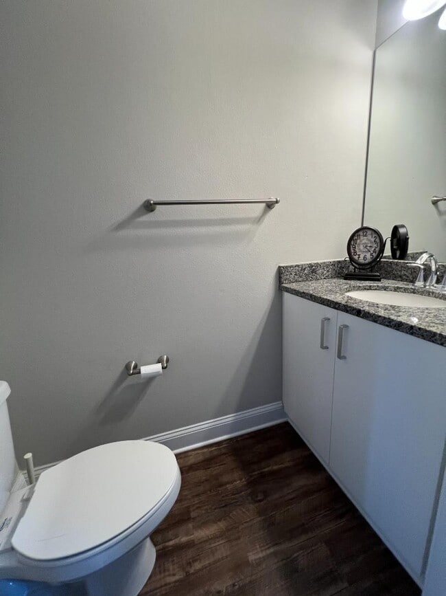 Building Photo - 2820 1st Ave S