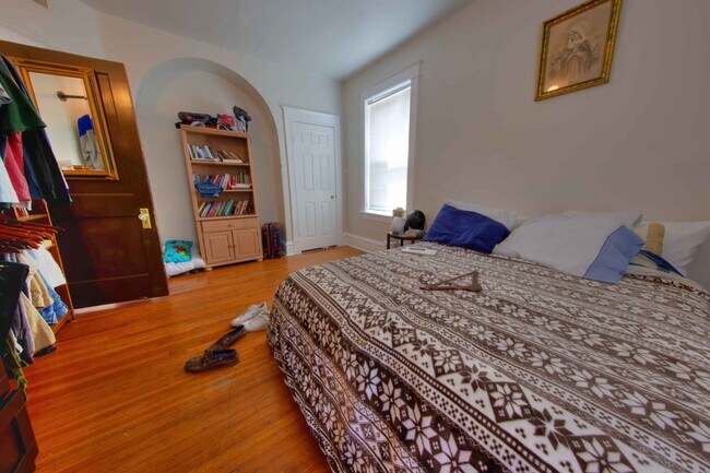 Building Photo - 3111 Portis Ave