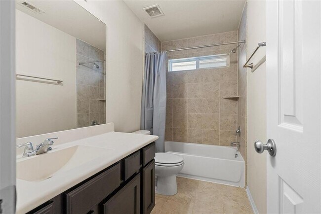Building Photo - 6439 Wilshire Ridge