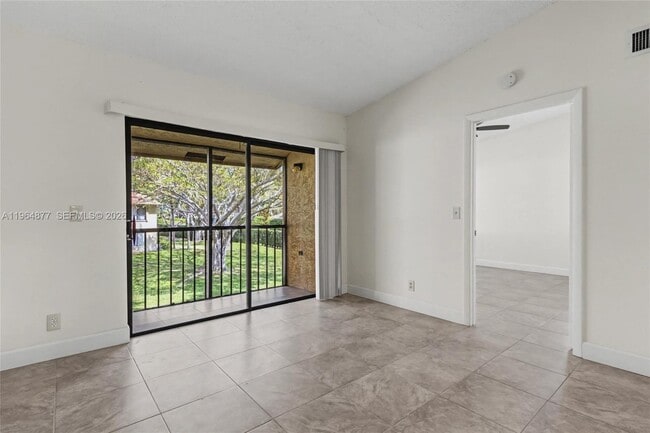 Building Photo - 6551 Arleigh Ct