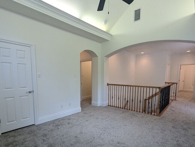 Building Photo - Serene 3 Bed / 3 Bath in Great Austin Loca...