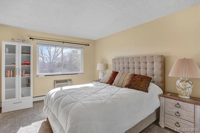 Building Photo - 7040 E Girard Ave