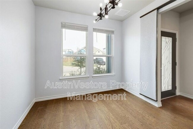 Building Photo - 15801 Crissom Ln