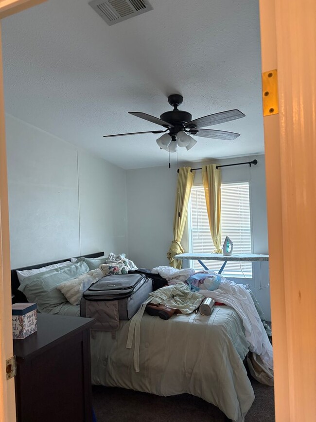 Building Photo - 55+ gated Mobile home community